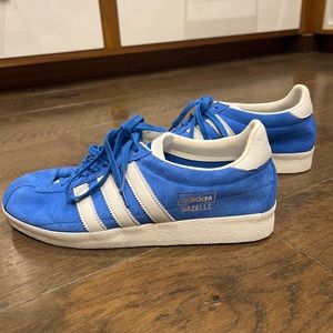 Adidas gazelle sneakers. Unisex